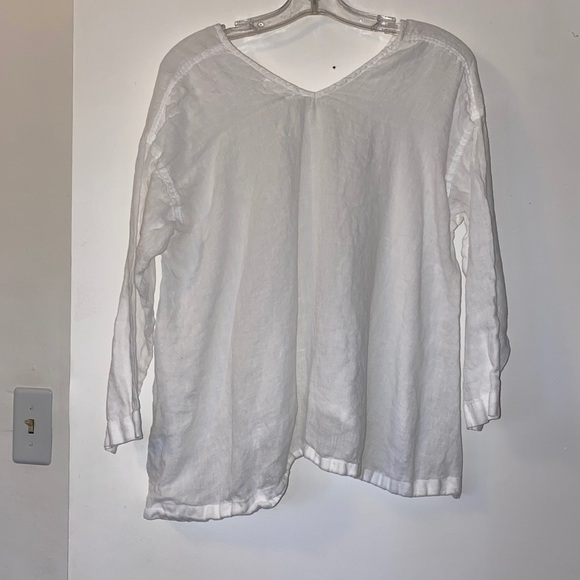 CP Shades basic linen top!! - Picture 2 of 3